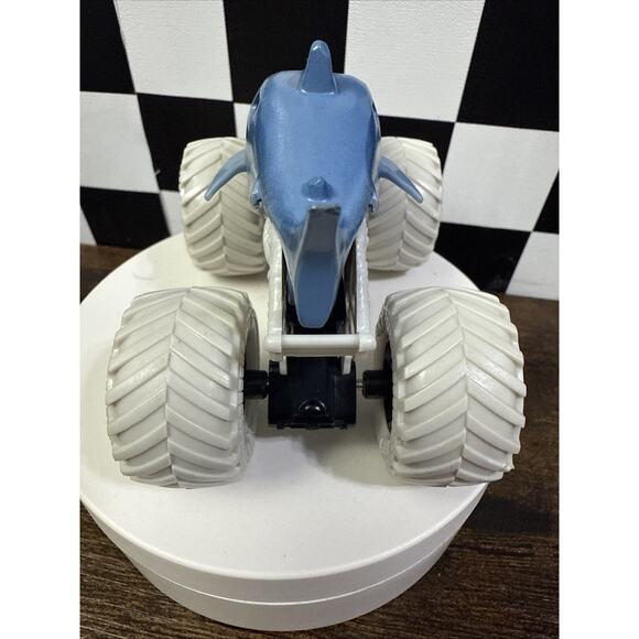 Monster Jam Megalodon Spin Master Loose White Tires & Frame - Picture 7 of 8